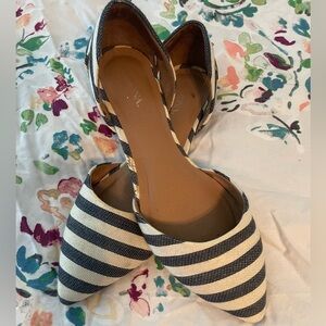 Merona Women’s blue striped pointed toe flats